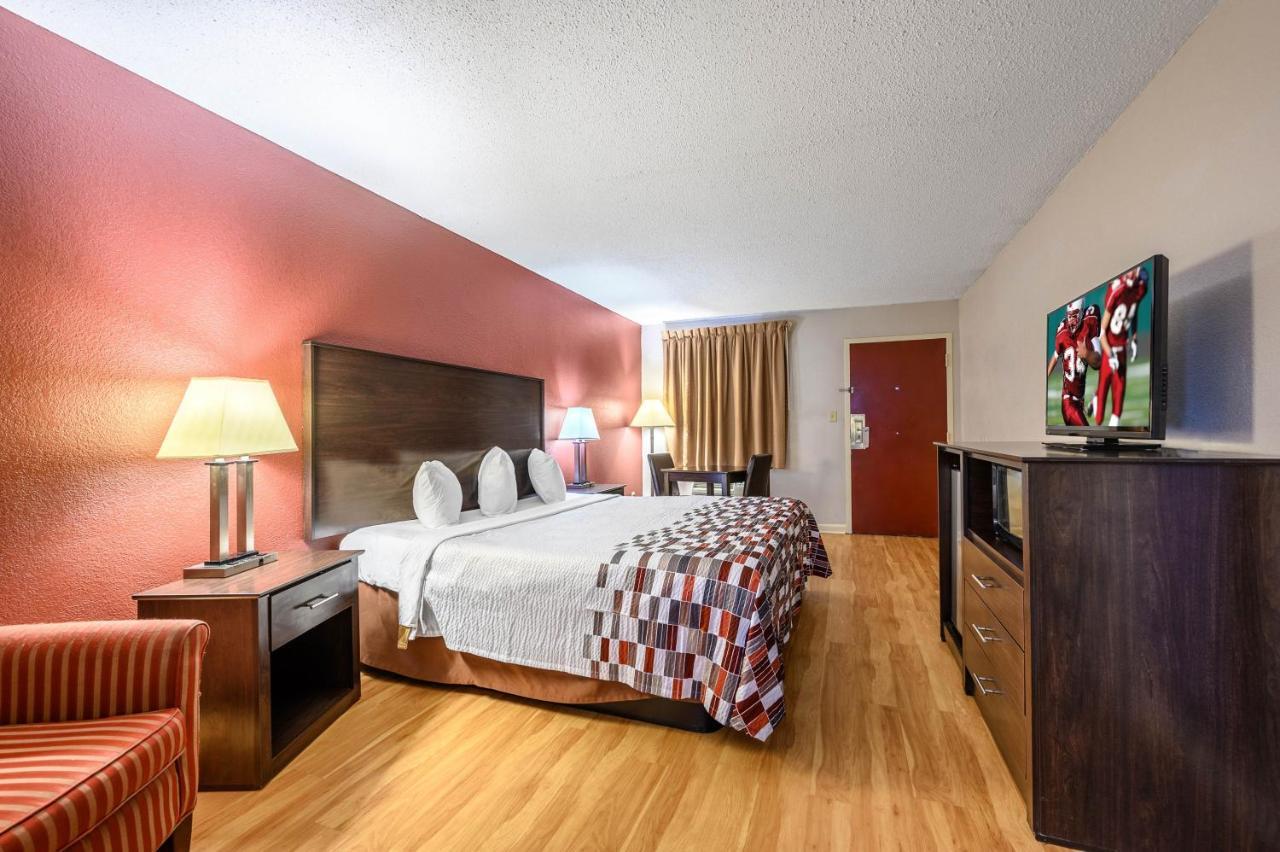 Red Roof Inn Sylacauga Bagian luar foto