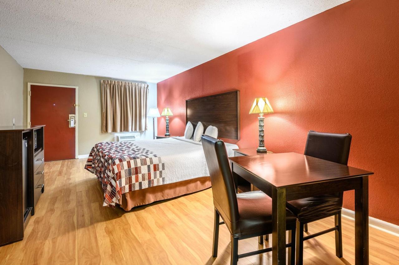 Red Roof Inn Sylacauga Bagian luar foto