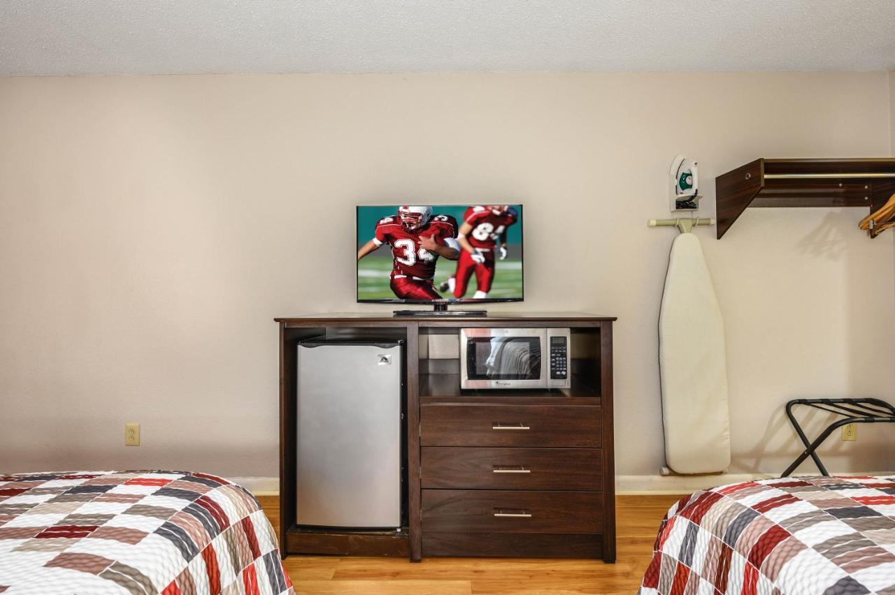 Red Roof Inn Sylacauga Bagian luar foto
