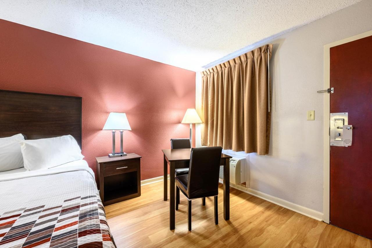 Red Roof Inn Sylacauga Bagian luar foto