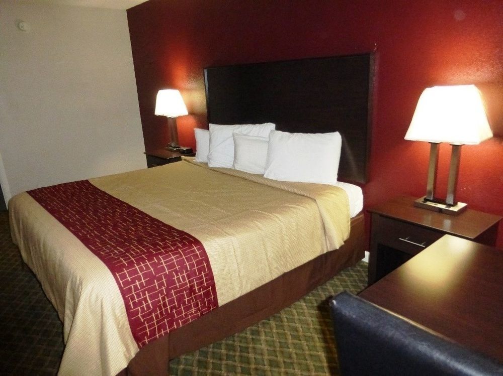 Red Roof Inn Sylacauga Bagian luar foto